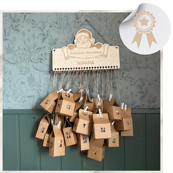 ZESTAW DIY Drewniany Kalendarz Adwentowy z Imieniem + 24 Domki Grawer