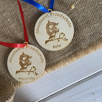 Drewniany Medal z Imieniem Absolwent Przedszkola