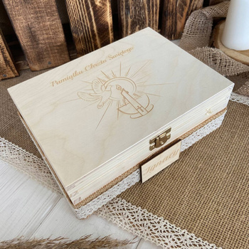 Pamiątka Chrztu Świętego Pudełko Skrzynka z Koronką  na Chrzest