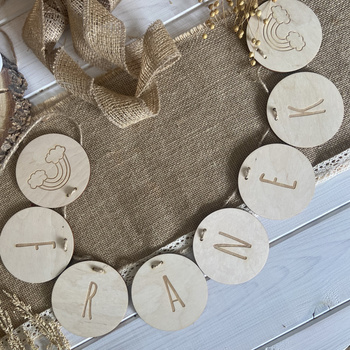 Baner Imię Girlanda do Pokoju Chorągiewki Drewno - 1 literka -