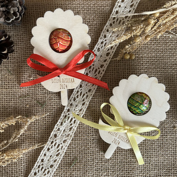 Drewniany Kwiat na Lizak Prezent z Grawerem Upominek Urodziny Chrzest