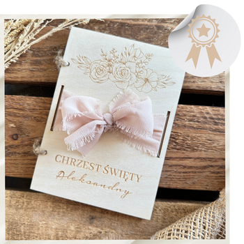 Drewniana Kartka na Chrzest Personalizowana Pamiątka Chrztu Świętego z Ozdobną Wstążką