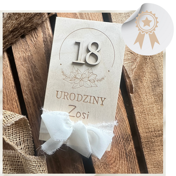Drewniana Skrzynka na 18 Urodziny Personalizowana Pamiątka Prezent Upominek