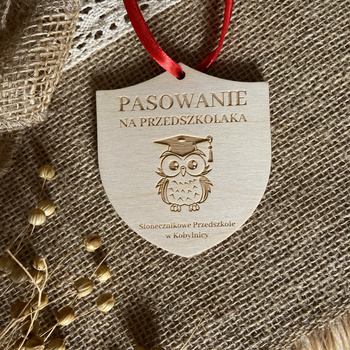 Pasowanie na Przedszkolaka Medal Tarcza Grawer Drewno